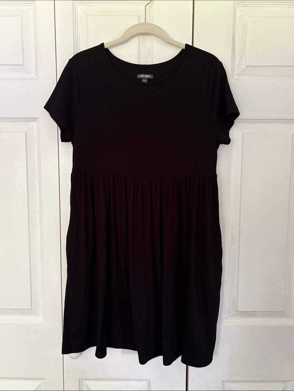 wild fable Black Short-Sleeve Mini Babydoll Dress - Large